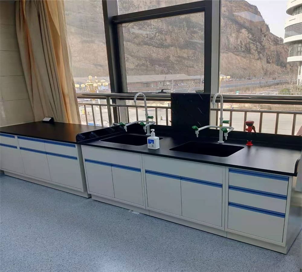 承德醫(yī)學院附屬醫(yī)院(圖2) 承德醫(yī)學院附屬醫(yī)院(圖2)