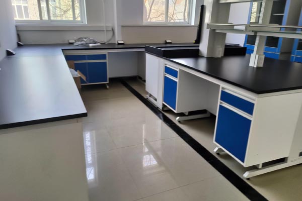 鋼木實(shí)驗(yàn)臺(tái)一般多少錢一米？